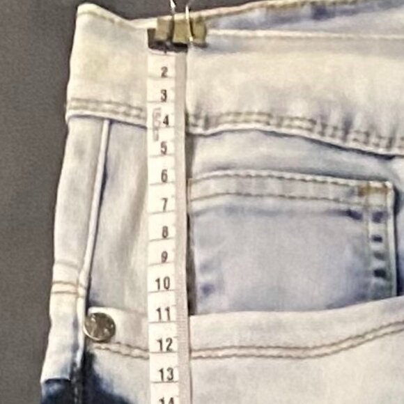 V.I.P Jeans - Picture 8 of 9